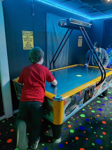Doughboy's Pizza, Arcade, & Ice Cream